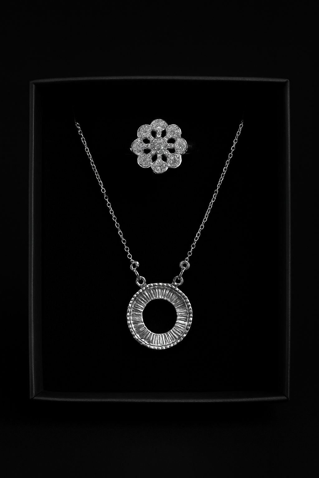 Classic Black Stone Flower Pendant Necklace & Stud Earrings – Silver Finish